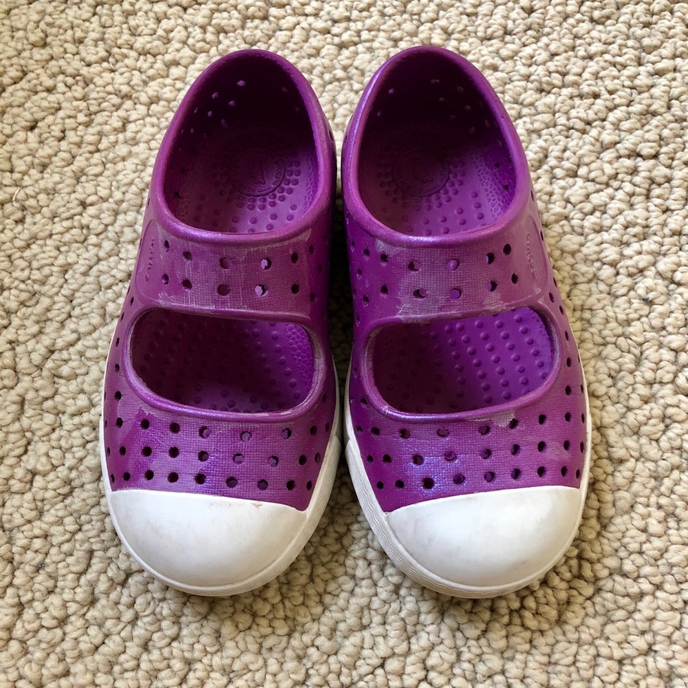 Native slip-on shoes - metallic purple